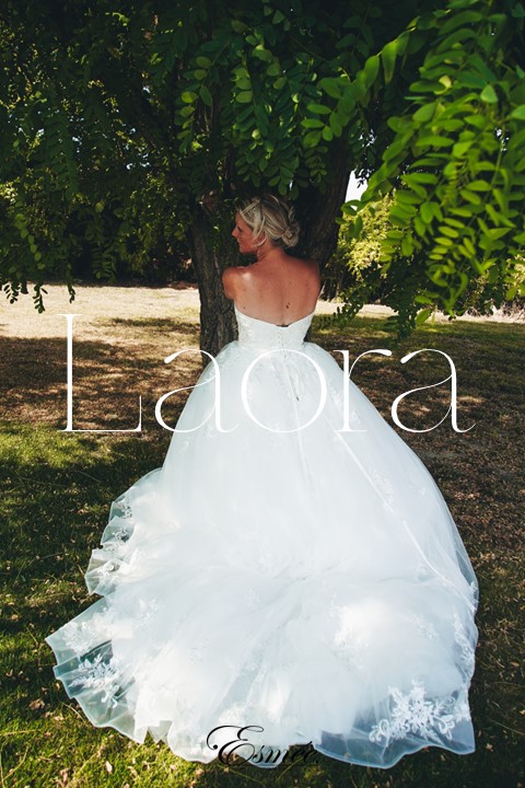 laora Collection de robes de mariée 2023
